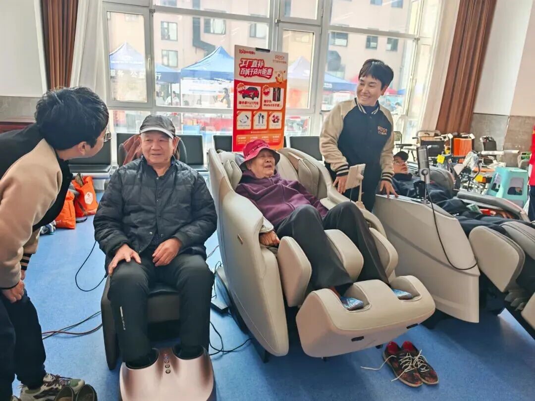 淄博市臨淄區組織軍休干部參加健康產品展與咨詢活動，探索醫養結合新路徑